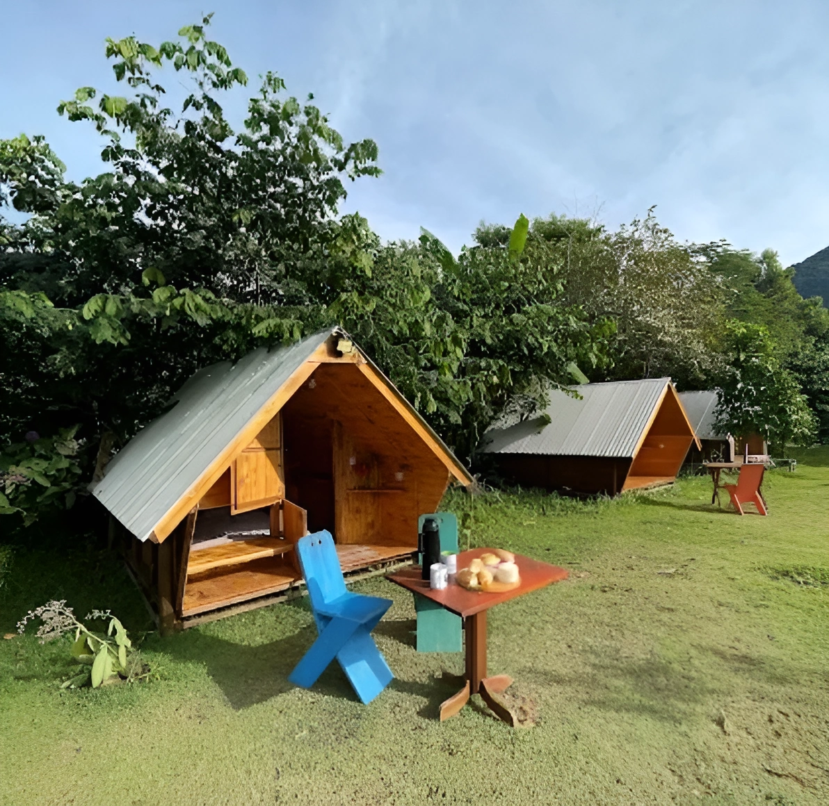 Mini cabanas para se hospedar na serra macaense