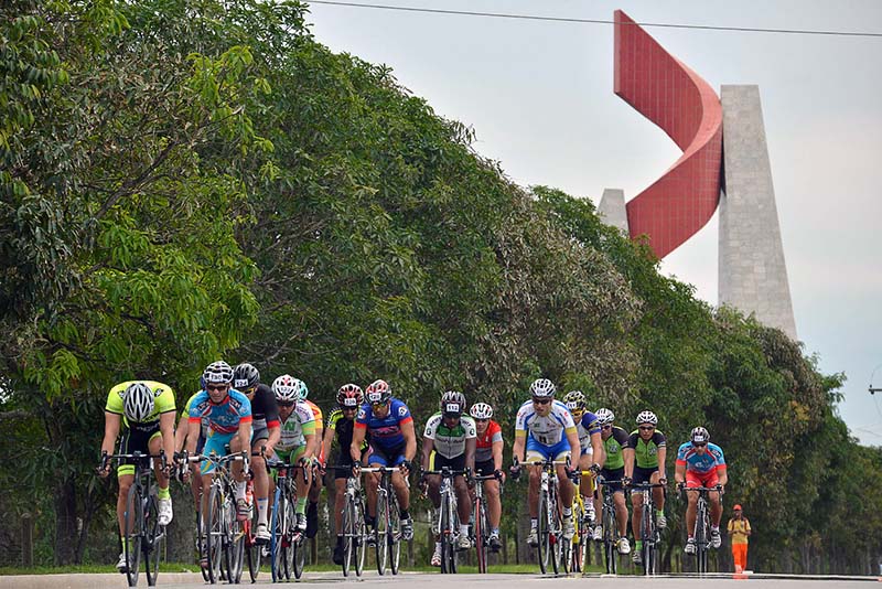 Competições de ciclismo vão movimentar Macaé