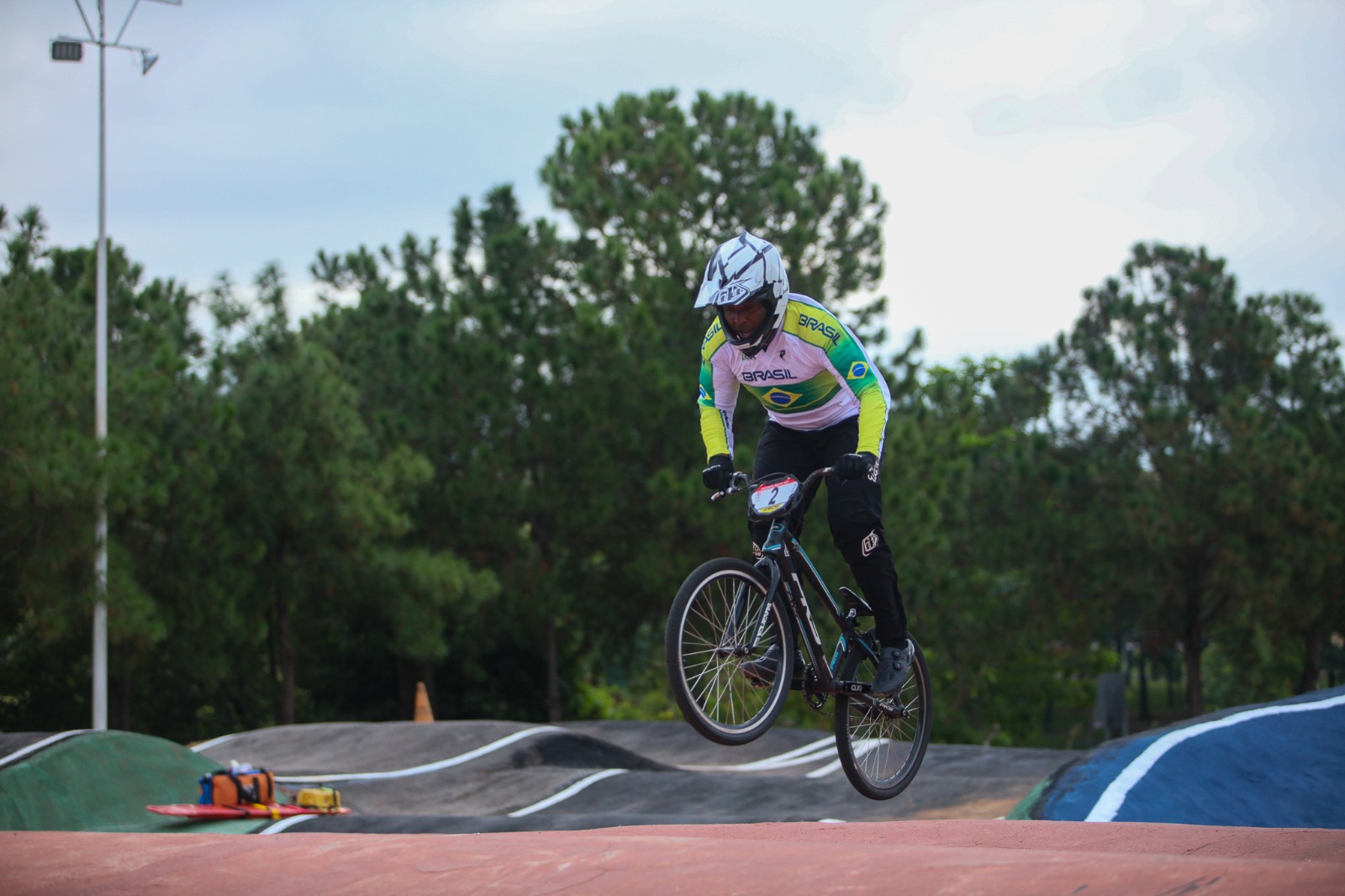 Atleta do BMX Race é vice-campeão sul-americano e latino americano