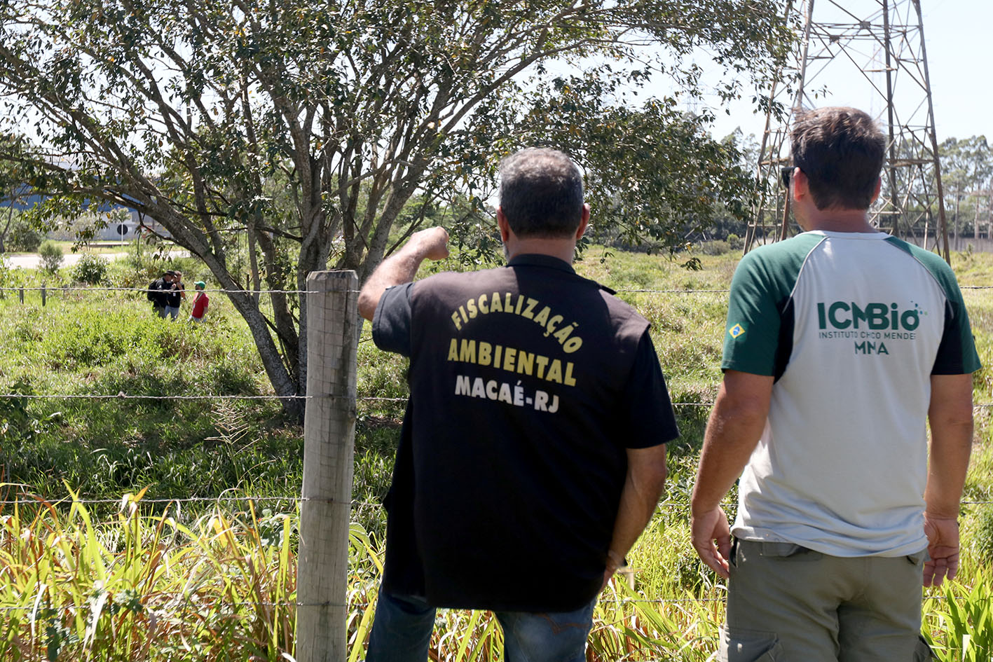 Ação conjunta promove fiscalização em área de Jurubatiba