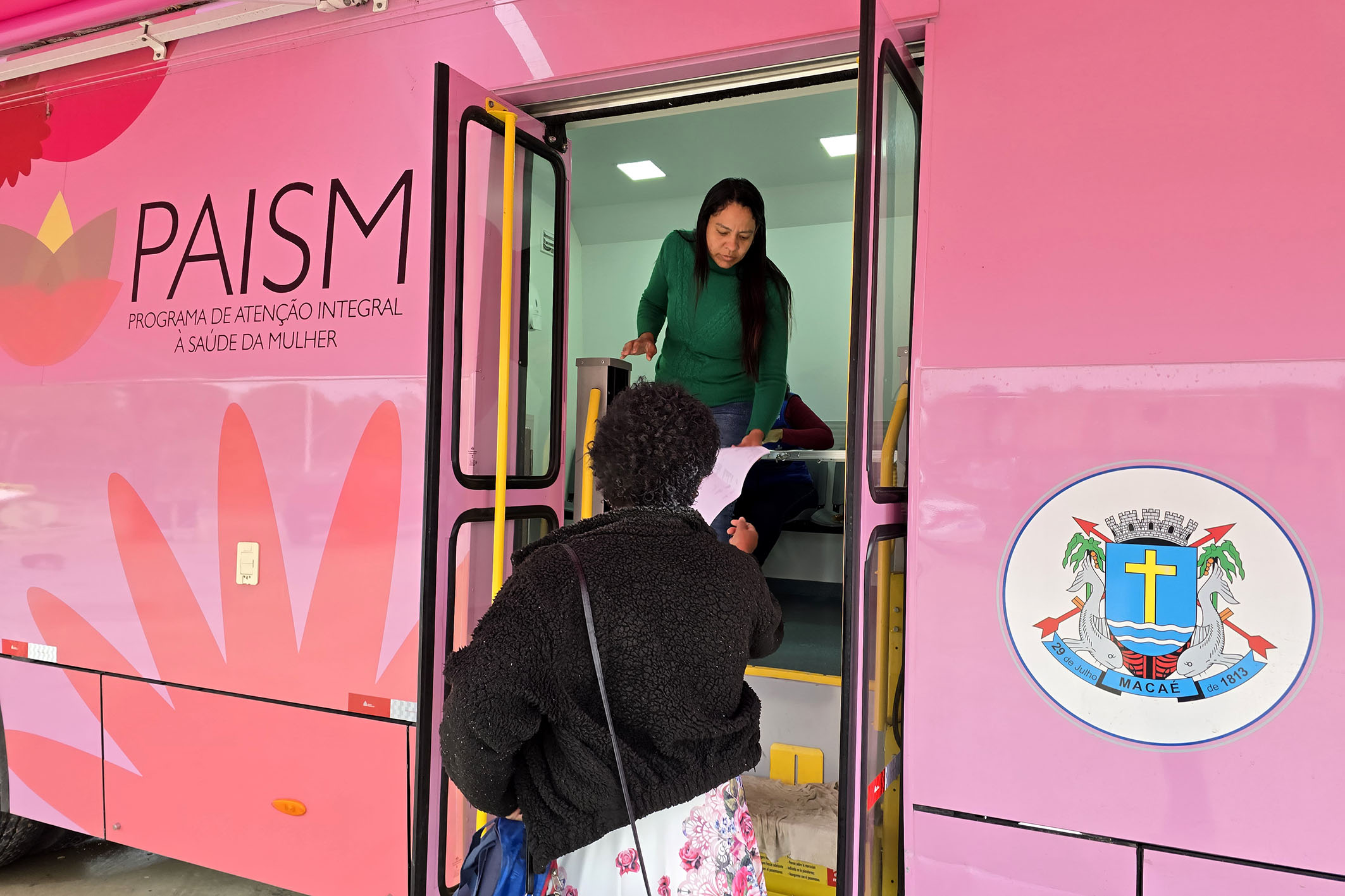 Ônibus Rosa chega ao Jardim Guanabara em agosto