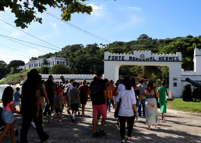 Walking Tour promove passeios guiados no Forte Marechal Hermes e na Associação Comercial de Macaé