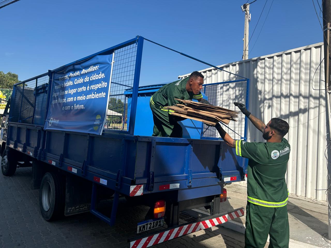 Coleta seletiva porta a porta chega à Vila Badejo e Jardim Esperança